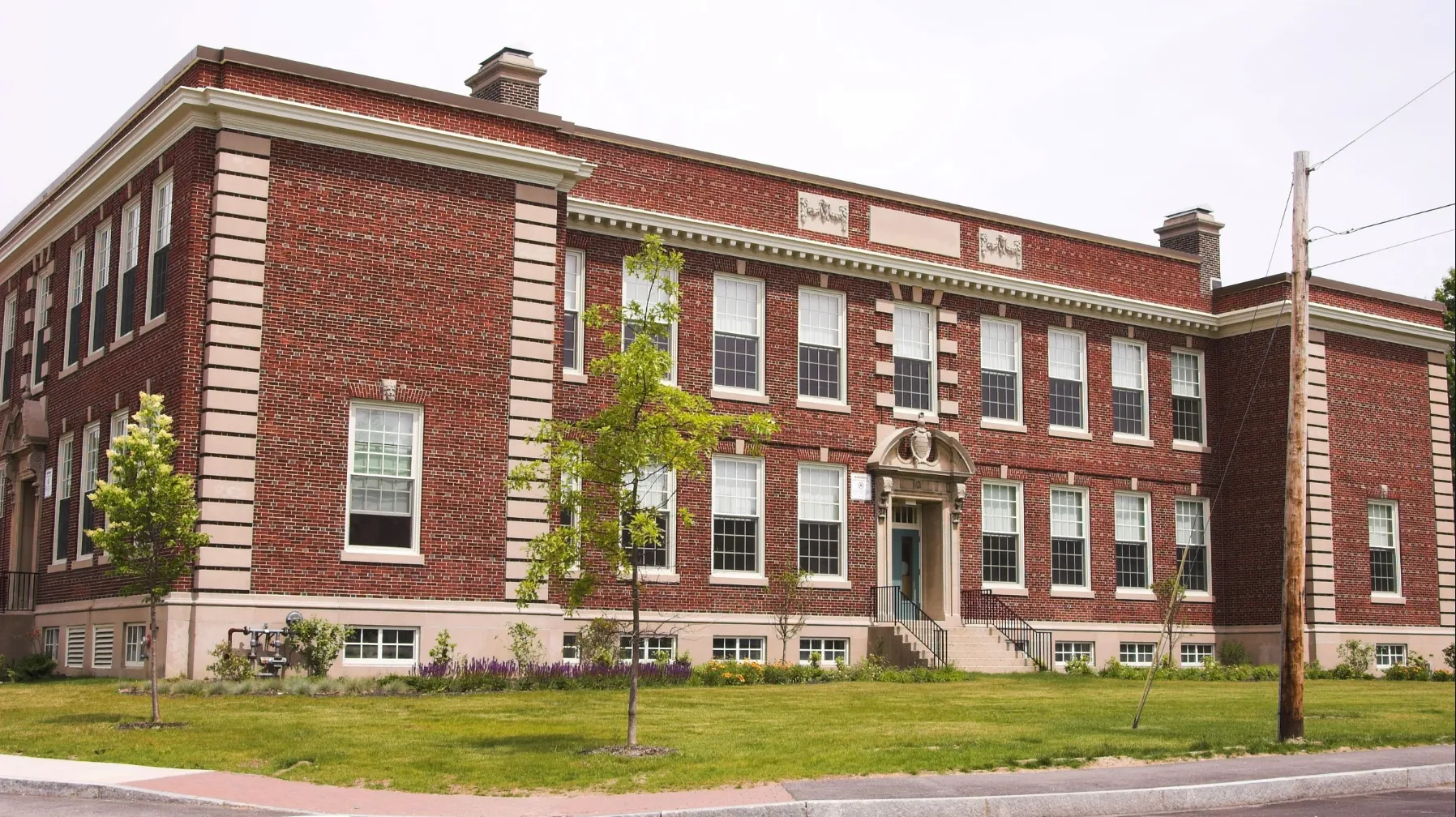 Top 5 Public Secondary Schools in Aurora (2025) | Best High Schools in Aurora, Ontario